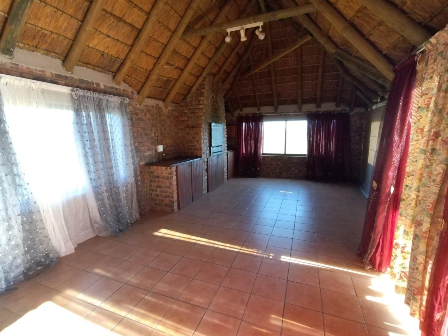 5 Bedroom Property for Sale in Wavecrest Eastern Cape
